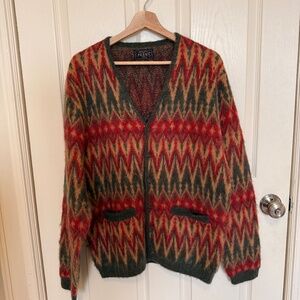BEAMS PLUS Wool Chevron Jacquard Cardigan Sweater